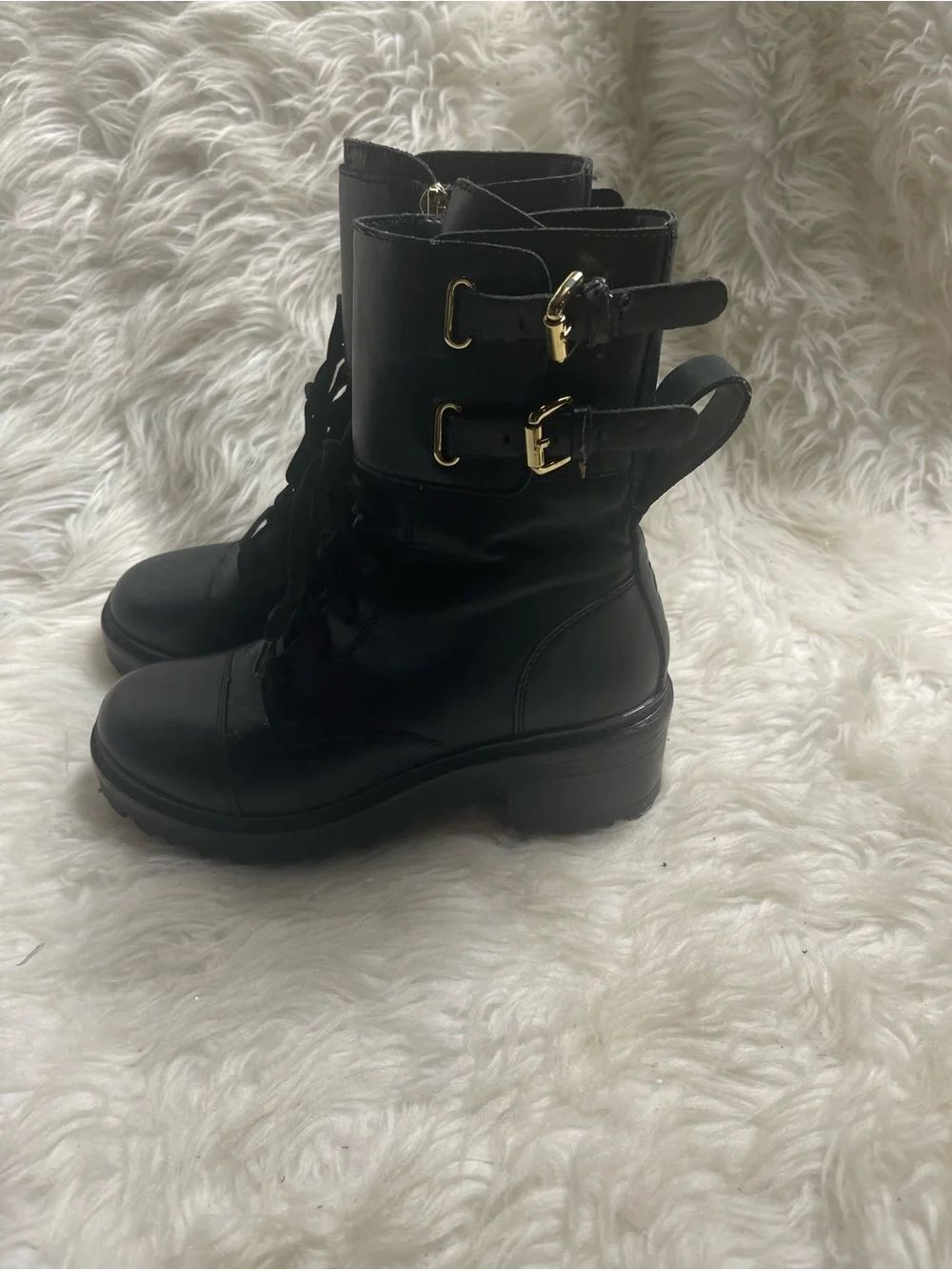 DKNY BART synthetic Black Lace-Up Combat Boots with Gold Buckles accents SZ6.5M